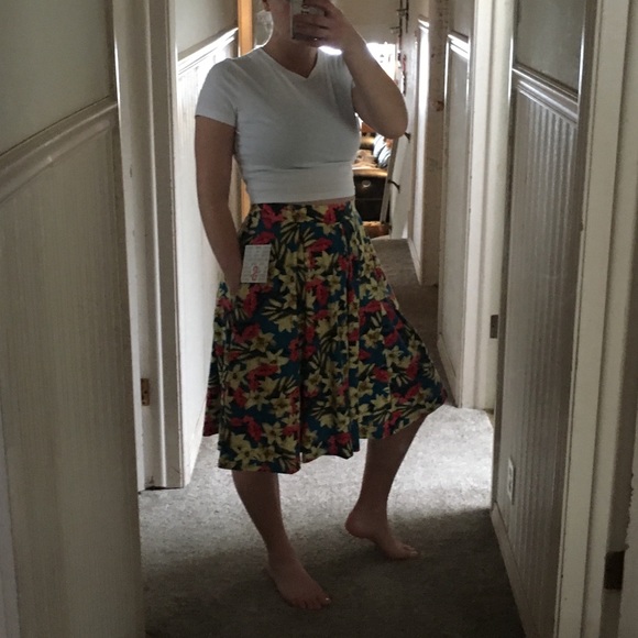Lularoe Madison skirt sz. S - Picture 7 of 7